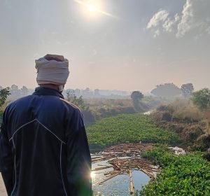 बचपन, मिट्टी और गाँव – हमारी विरासत जो धुंधली होती जा रही है